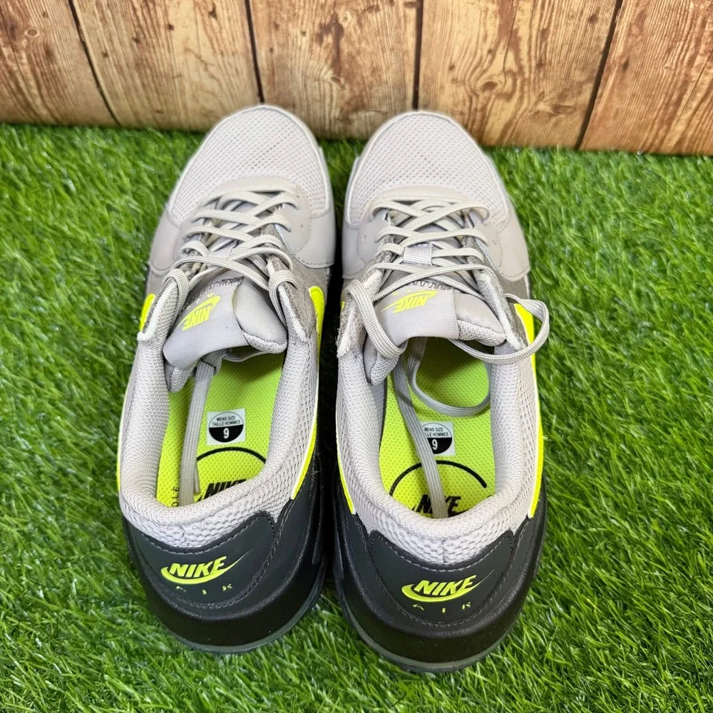 Nike Air Max Excee Sneakers Mens size 9 Atmosphere Grey Neon Yellow Athletic